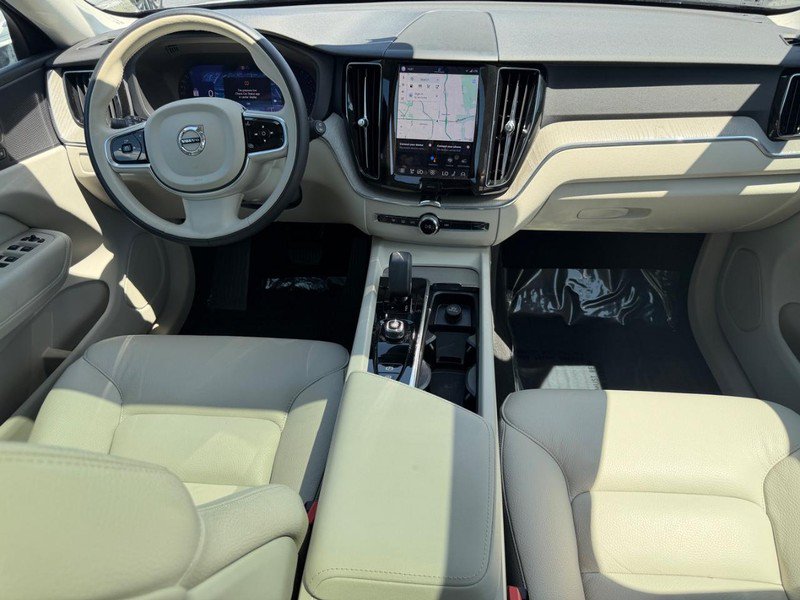 Certified 2023 Volvo XC60 B5 Plus w/ Climate Package AWD/4WD image 12