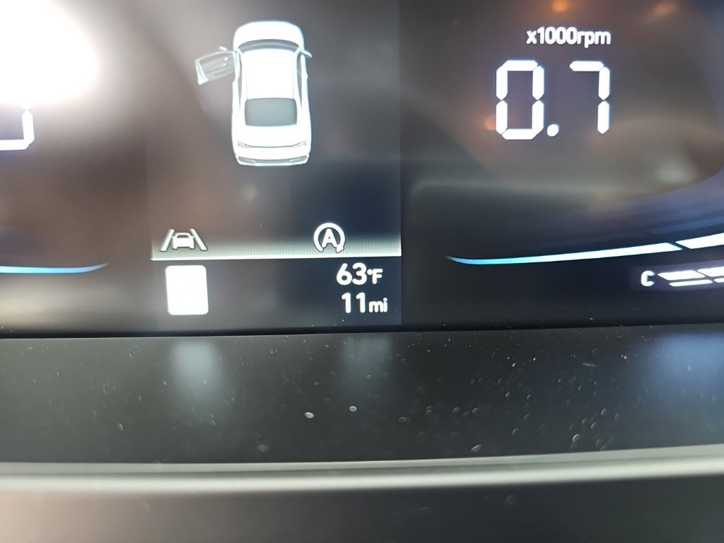 New 2026 Hyundai Elantra SE FWD image 17