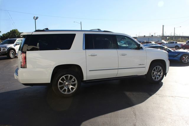 Used 2020 GMC Yukon XL Denali w/ Open Road Package image 9