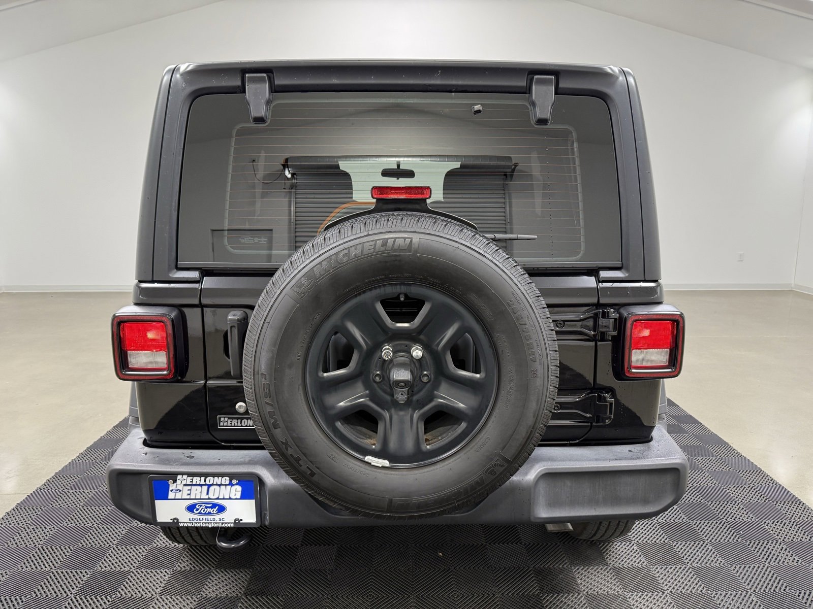 Used 2019 Jeep Wrangler Unlimited Sport image 6