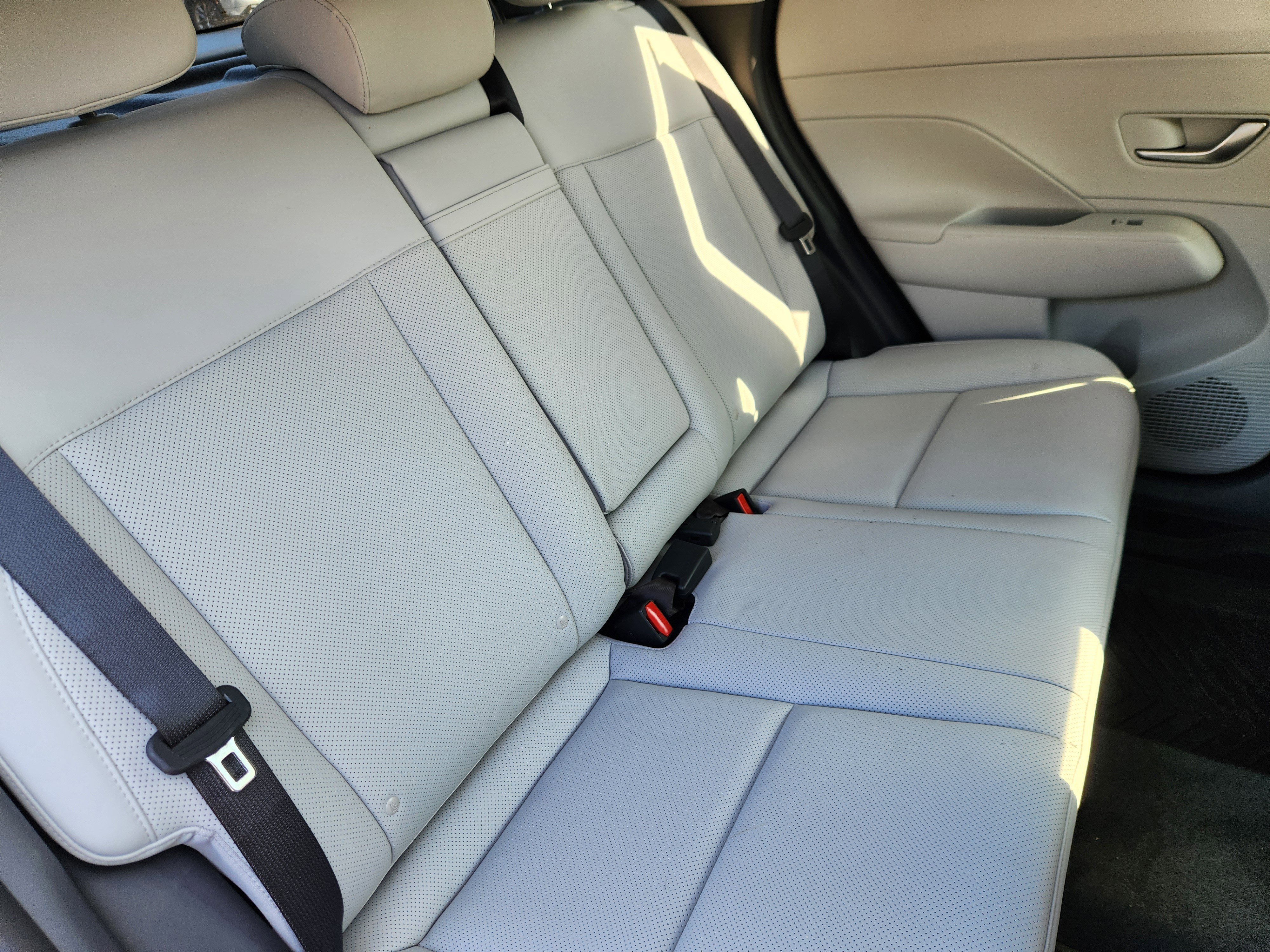 Certified 2024 Hyundai Kona Limited image 17