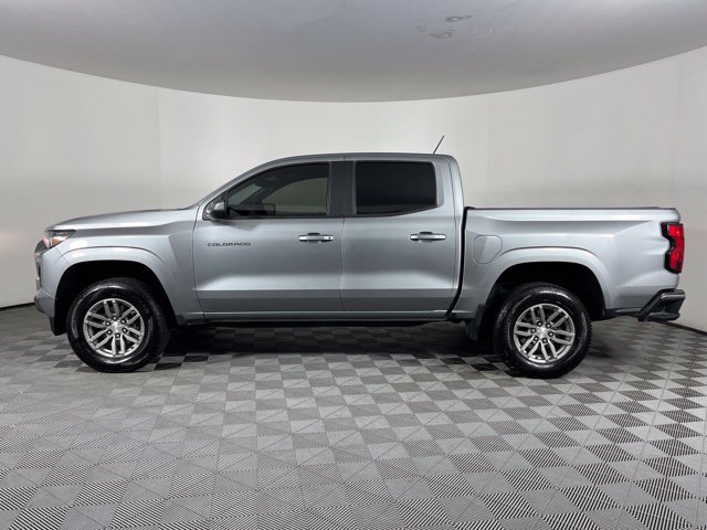 Used 2024 Chevrolet Colorado LT RWD image 7