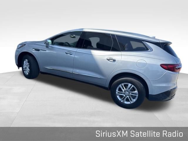 Used 2018 Buick Enclave Essence image 11