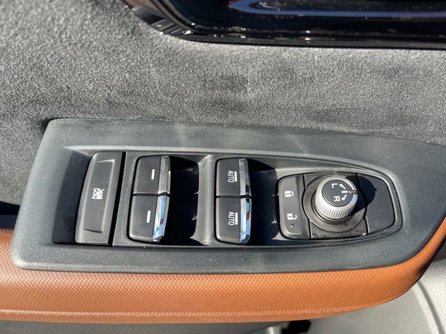 Used 2025 Subaru Forester Touring AWD/4WD image 28