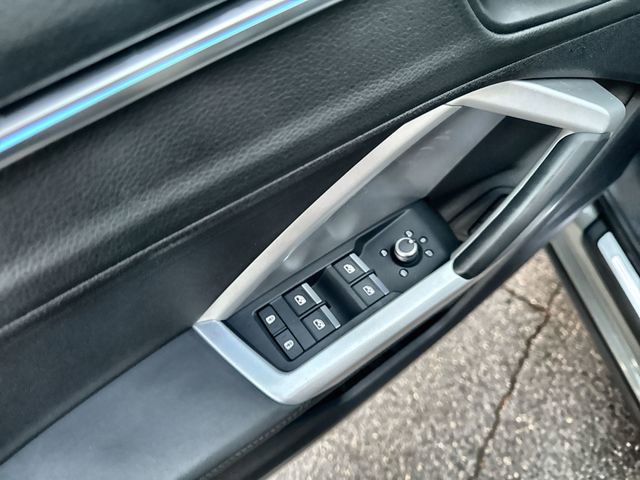 Used 2022 Audi Q3 2.0T Premium Plus w/ Premium Plus Package image 21