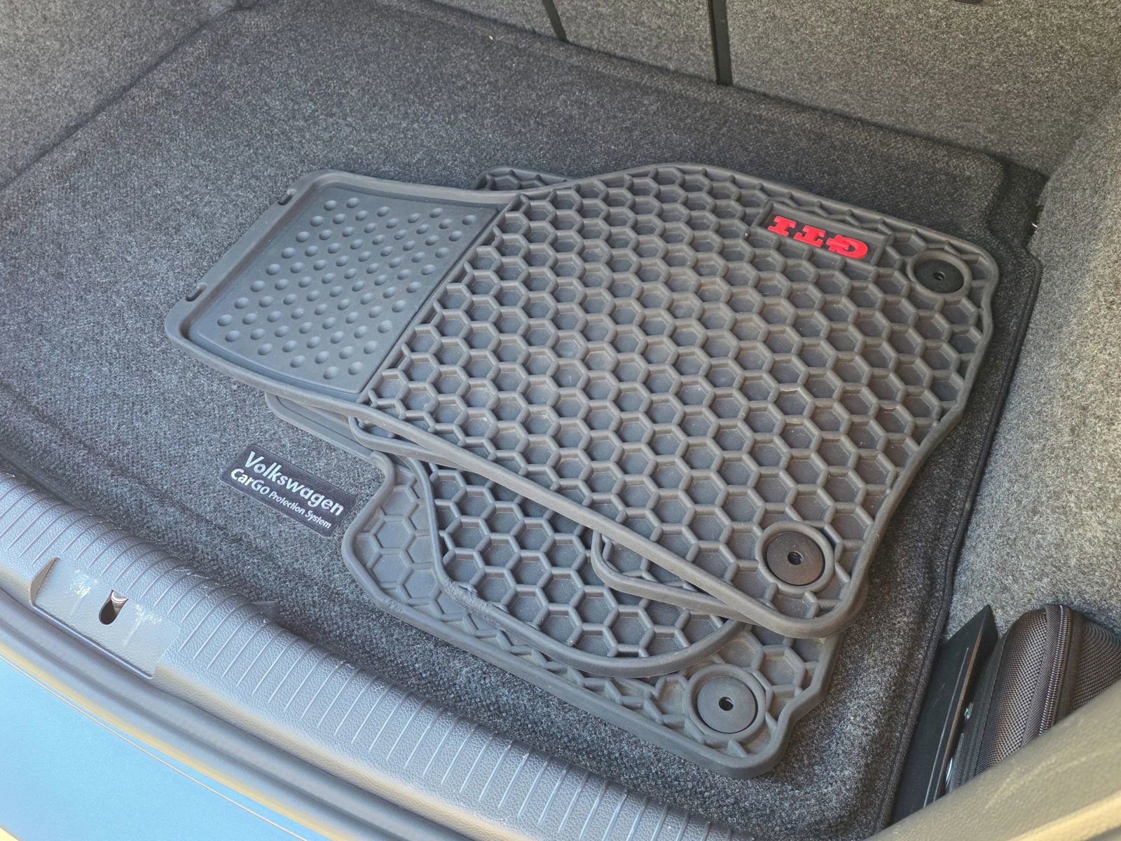 Used 2014 Volkswagen GTI Wolfsburg Edition image 37