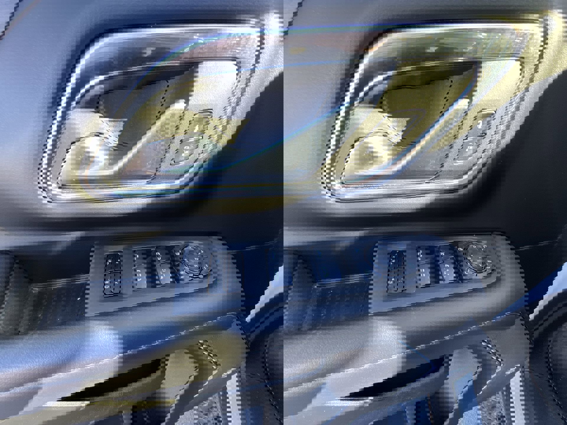 Certified 2023 Chevrolet Tahoe Z71 w/ Luxury Package image 24