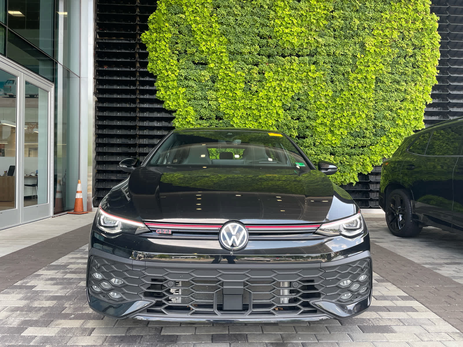 Certified 2025 Volkswagen GTI Autobahn FWD image 28