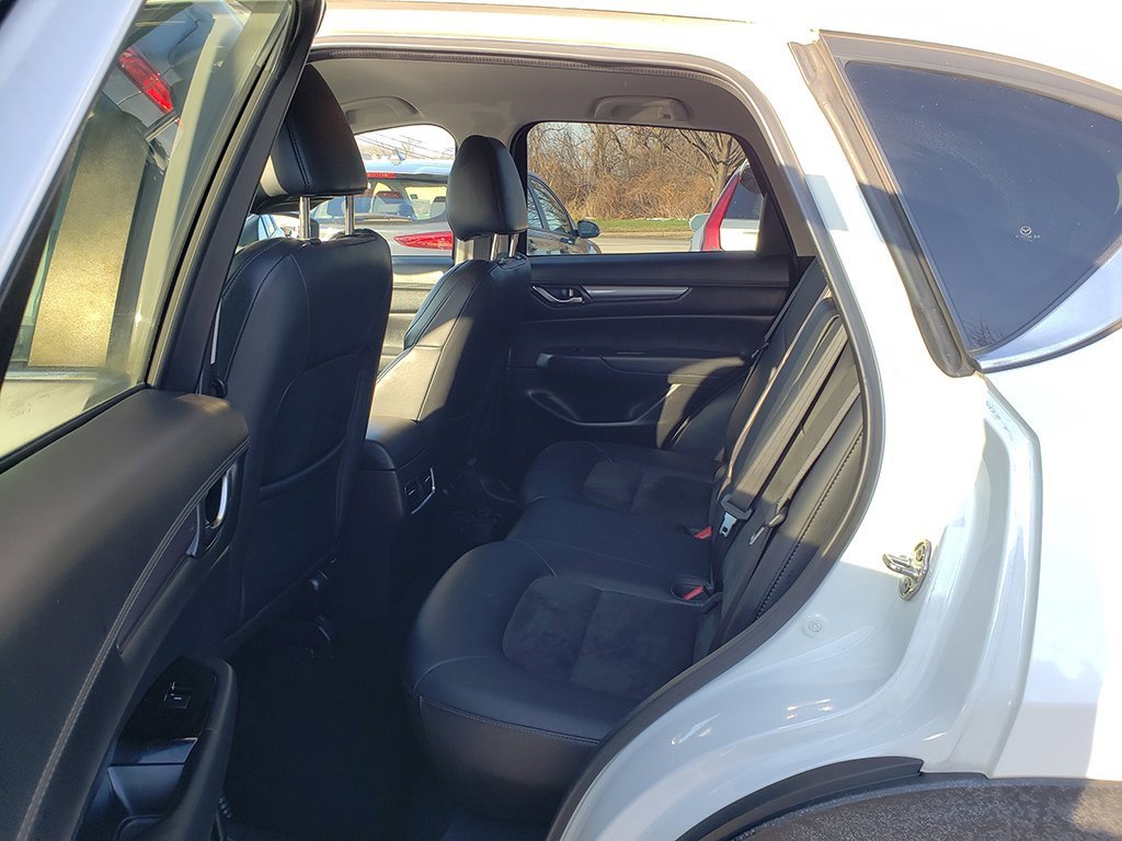 Used 2020 MAZDA CX-5 Touring image 11