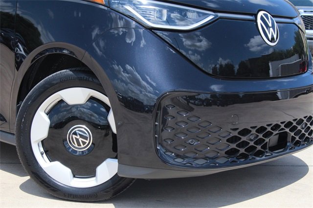 New 2025 Volkswagen ID. Buzz Pro S image 2