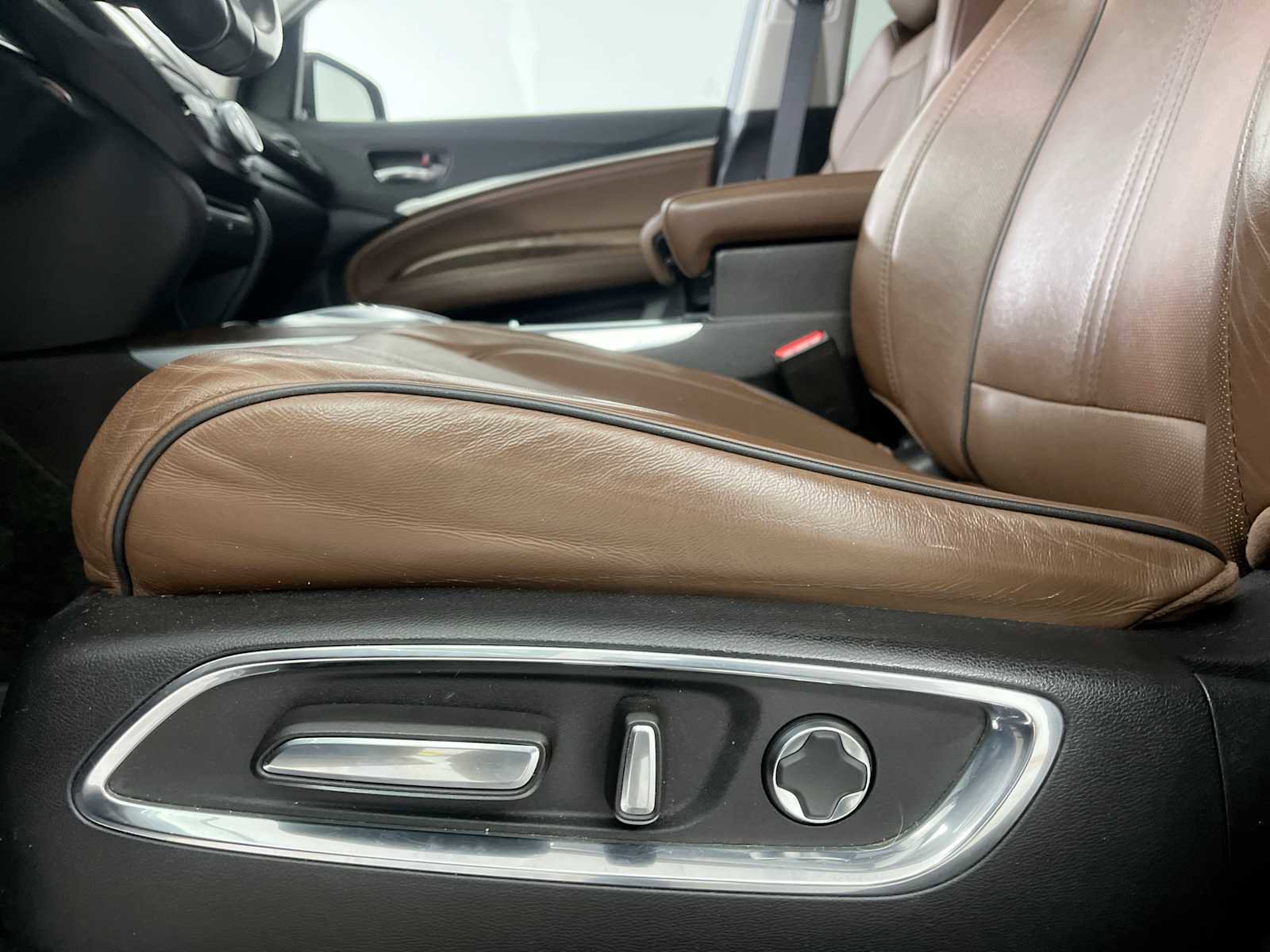 Used 2019 Acura MDX w/ Advance & Entertainment image 14