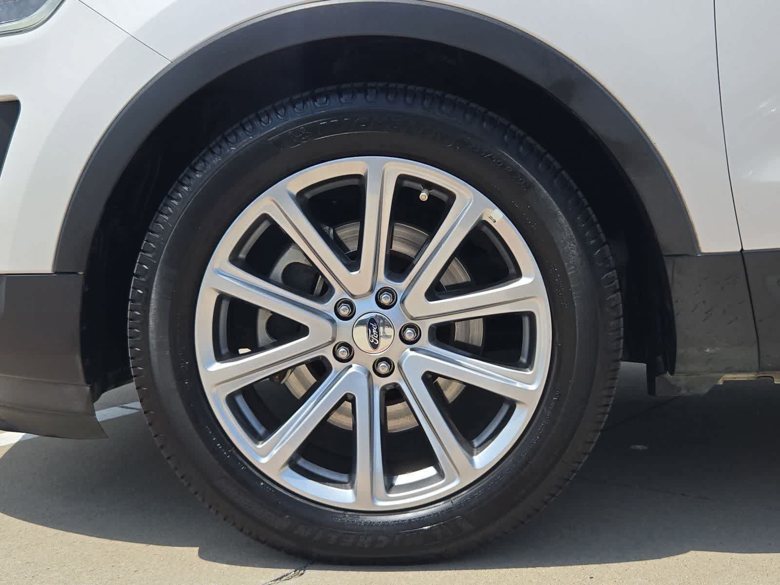 Used 2017 Ford Explorer Limited FWD image 13
