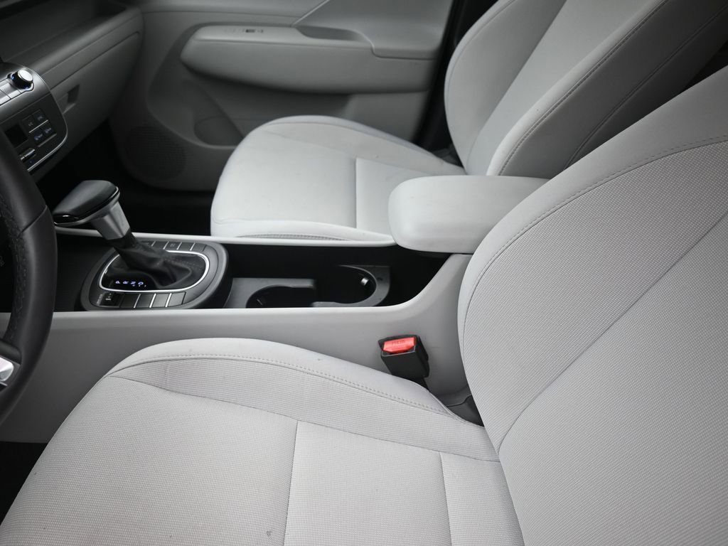 Used 2025 Hyundai Kona SEL image 20