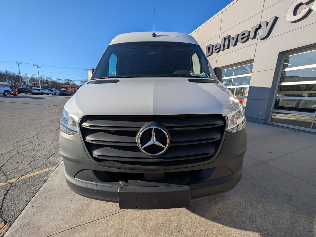 Used 2024 Mercedes-Benz Sprinter 2500 image 9
