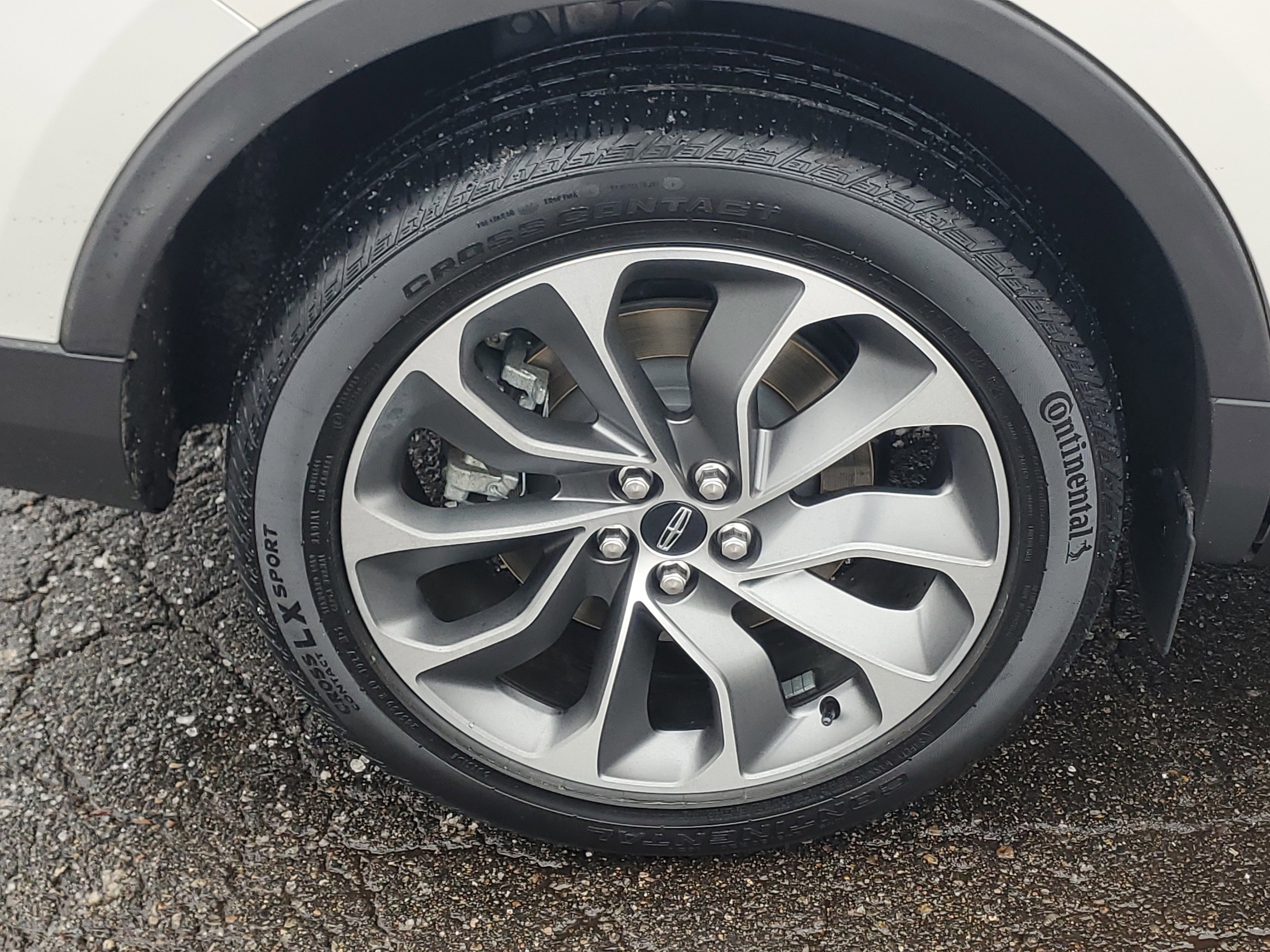 Certified 2023 Lincoln Nautilus Reserve image 7