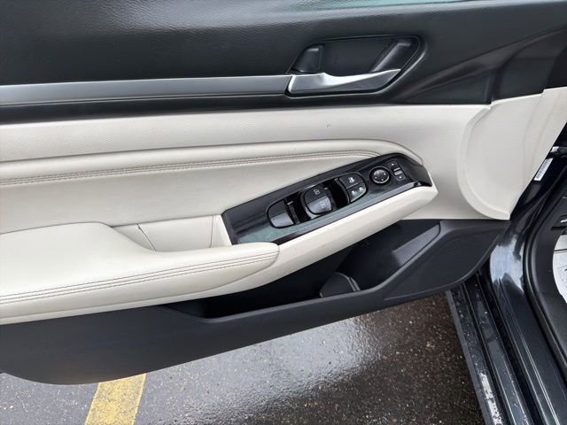 Used 2020 Nissan Altima 2.5 SV image 12