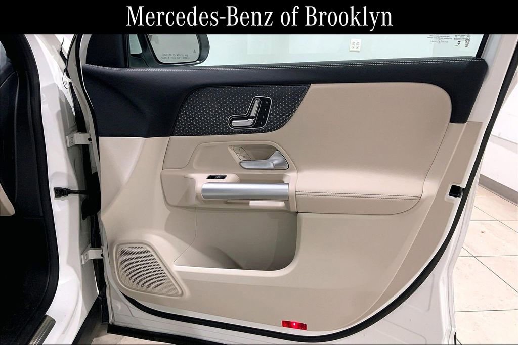 Certified 2025 Mercedes-Benz GLA 250 4MATIC image 22