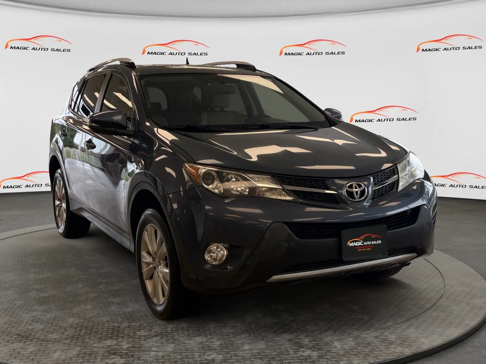 Used 2014 Toyota RAV4 Limited AWD/4WD image 5