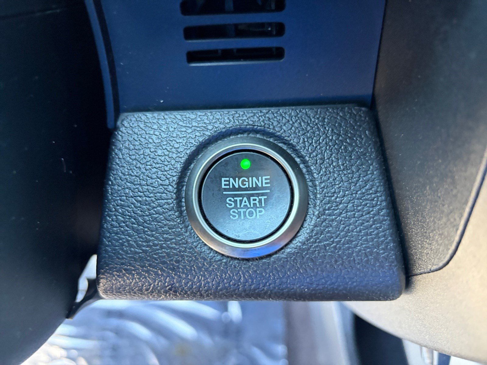 Used 2018 Ford F150 Raptor w/ Equipment Group 802A Luxury AWD/4WD image 20