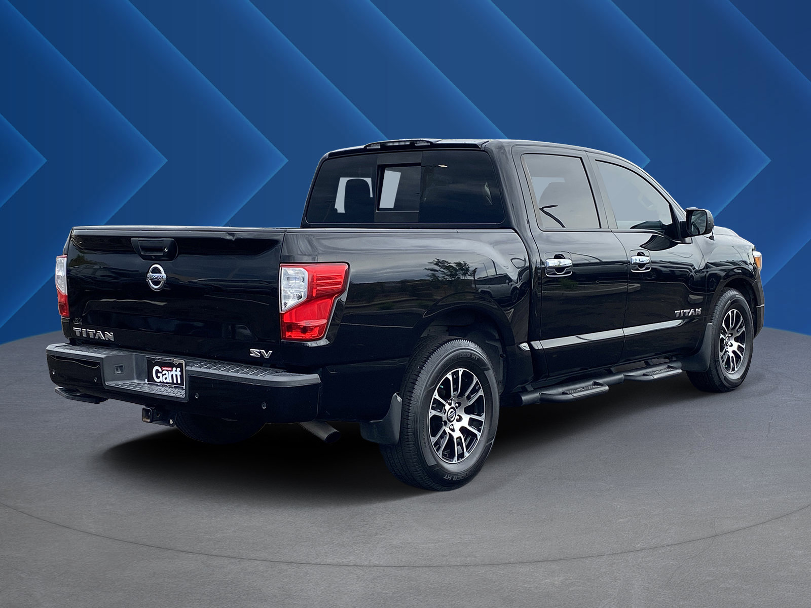 Used 2021 Nissan Titan SV w/ SV Convenience Package RWD image 3