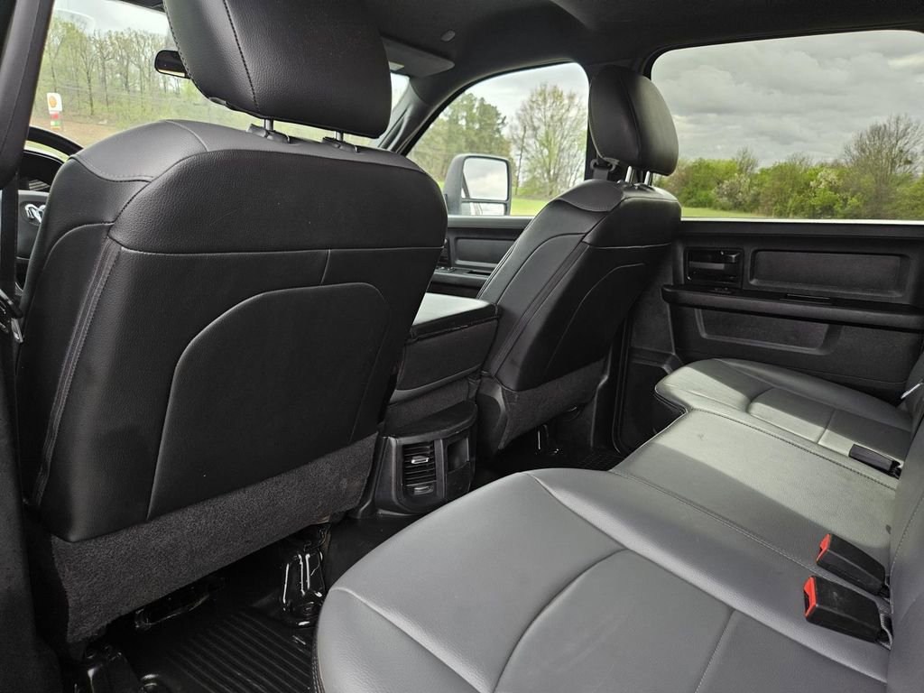 Used 2024 RAM 3500 Tradesman w/ Chrome Appearance Group image 31