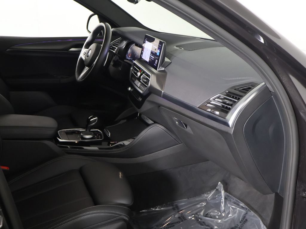 Used 2025 BMW X4 xDrive30i AWD/4WD image 27
