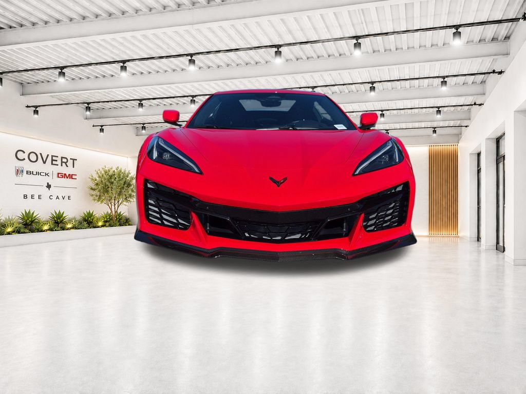 Used 2024 Chevrolet Corvette Z06 RWD image 3