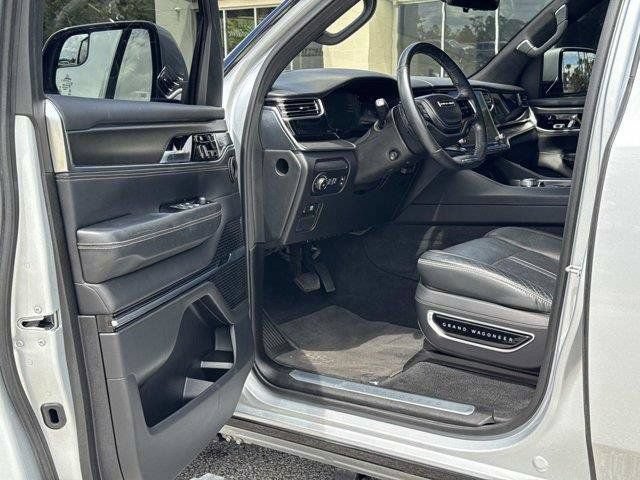 Used 2022 Jeep Grand Wagoneer Series II AWD/4WD image 14