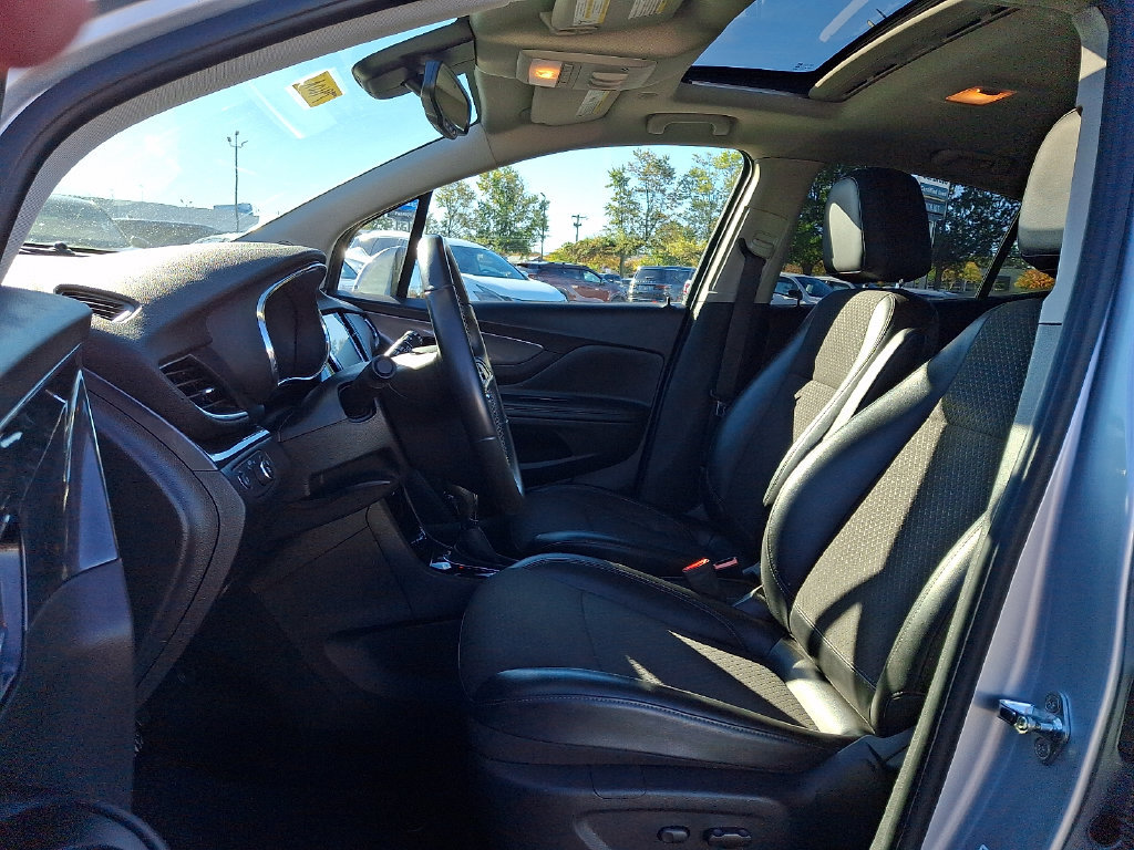 Used 2019 Buick Encore Sport Touring w/ Safety Package AWD/4WD image 14
