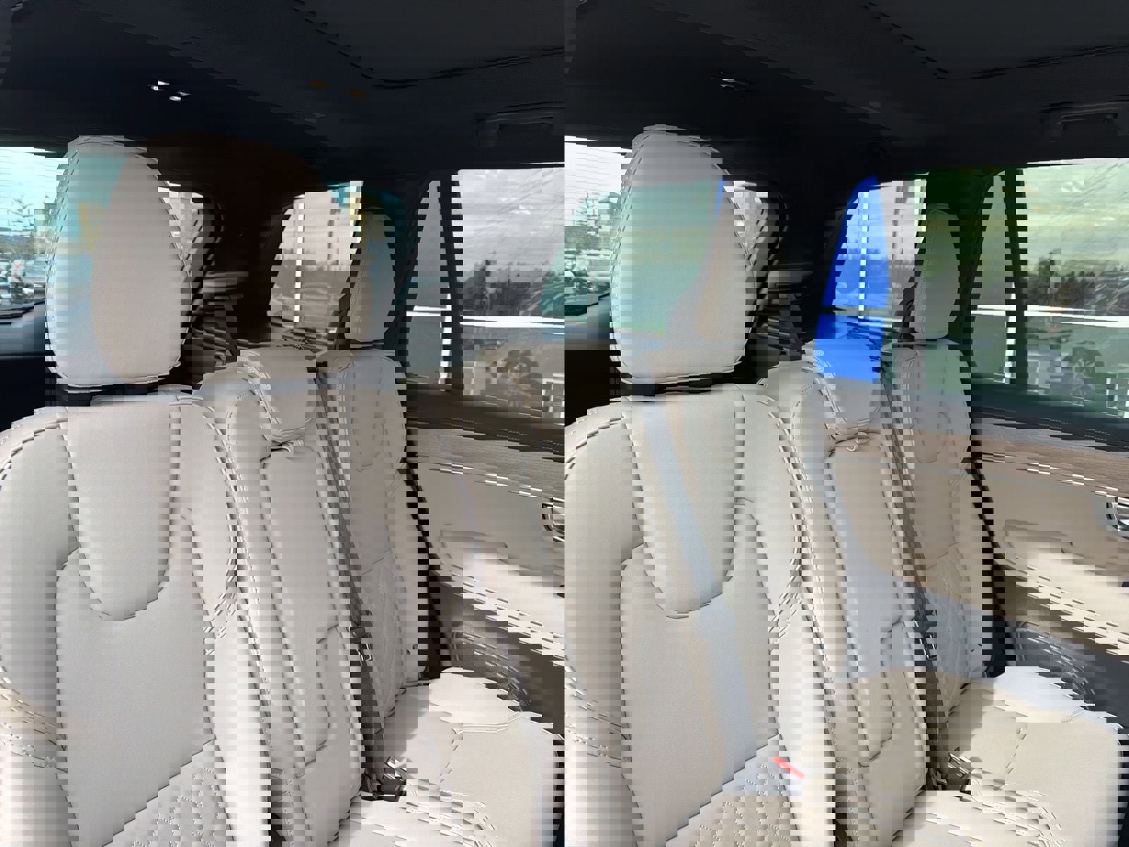 New 2026 Volvo XC90 B6 Core w/ Protection Package Premier image 24