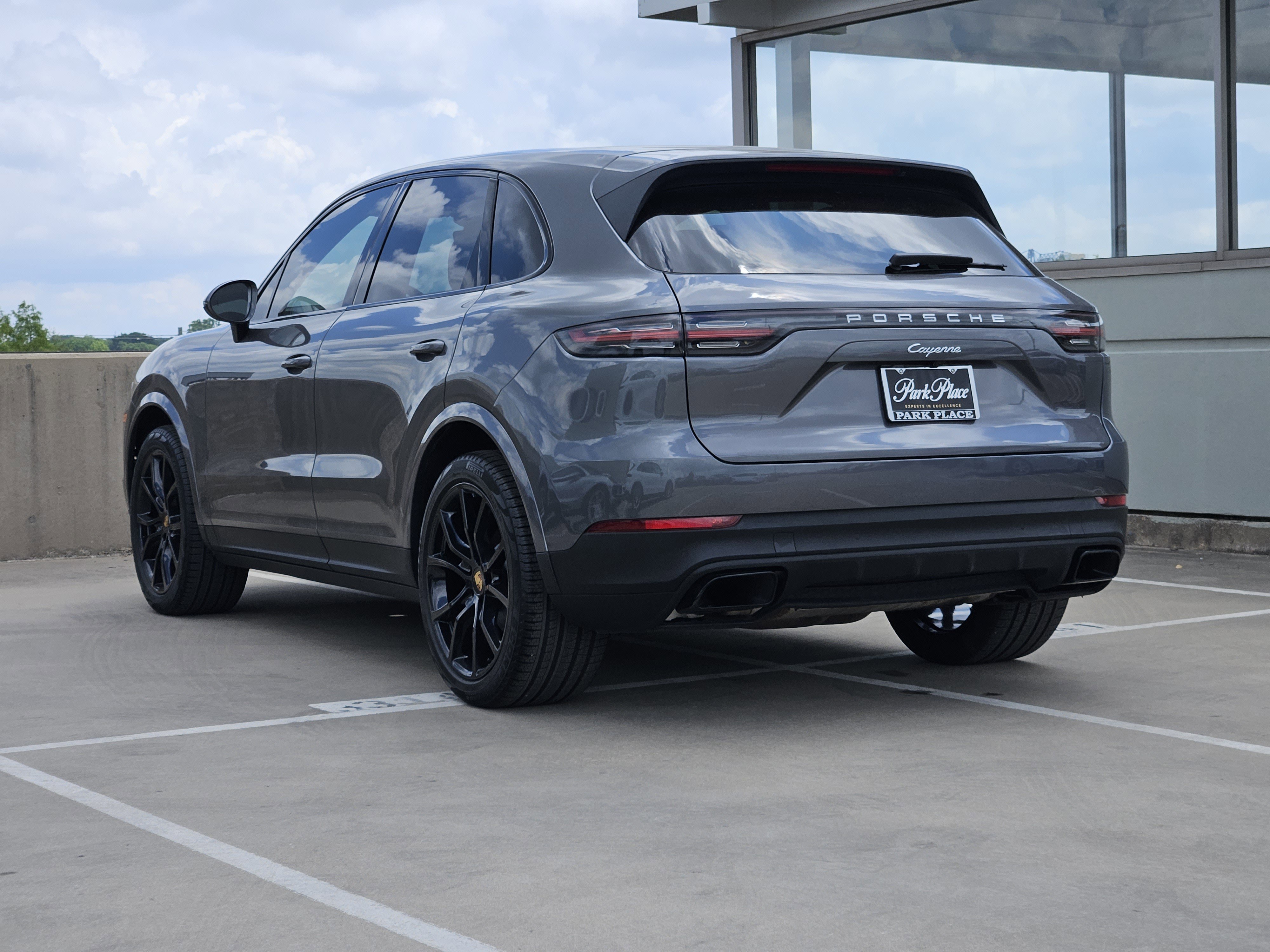 Certified 2020 Porsche Cayenne AWD/4WD image 3