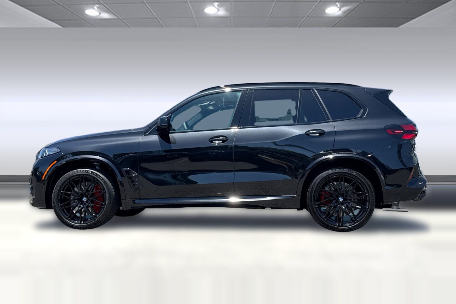 New 2026 BMW X5 M Competition w/ Executive Package AWD/4WD image 2