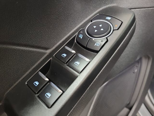 Certified 2025 Ford Escape Platinum AWD/4WD image 17