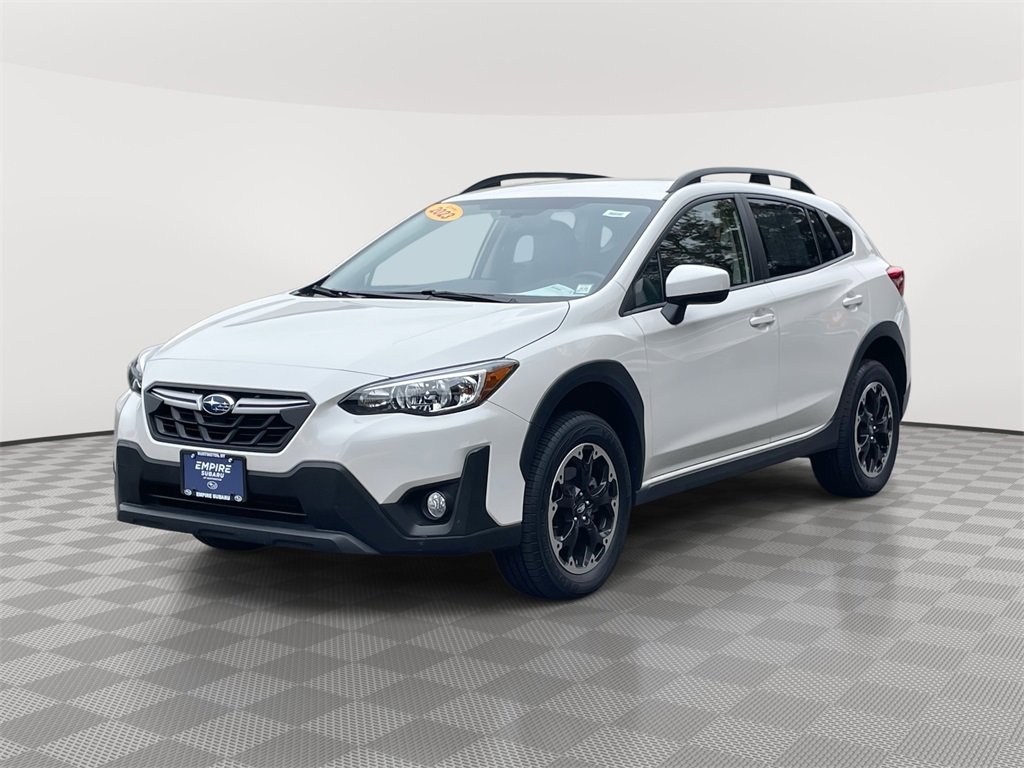 Used 2023 Subaru Crosstrek 2.0i Premium image 3