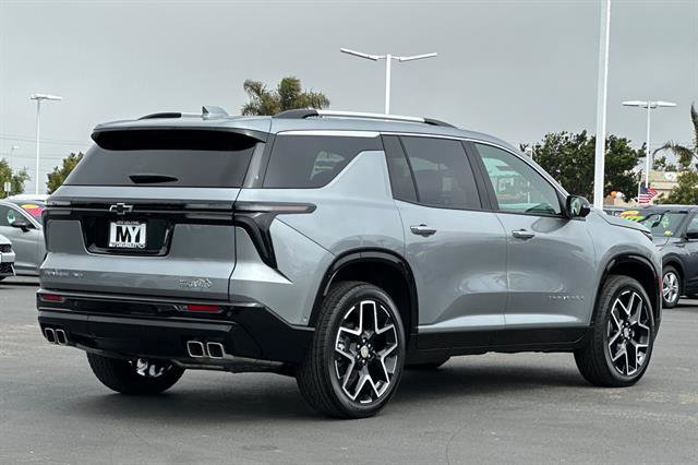 New 2026 Chevrolet Traverse High Country image 4