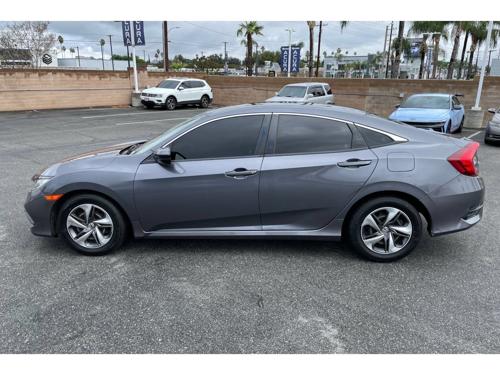 Used 2020 Honda Civic LX image 2