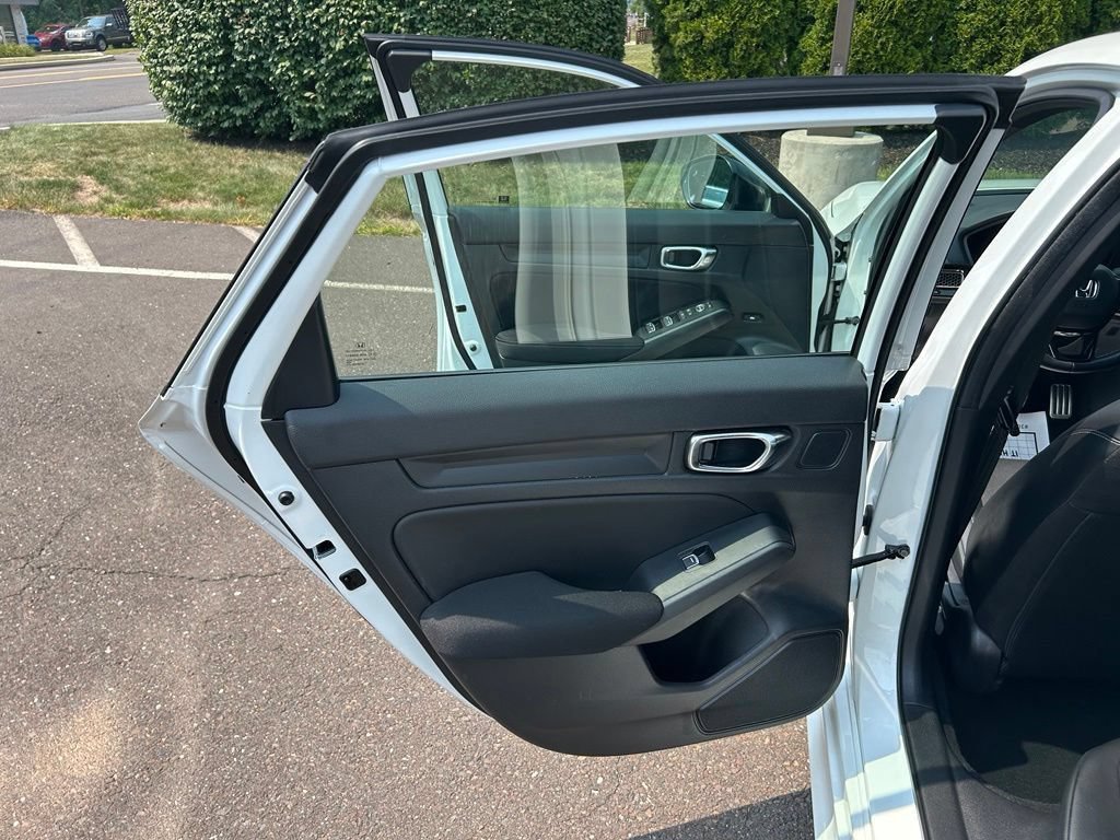 Used 2025 Honda Civic Sport image 18