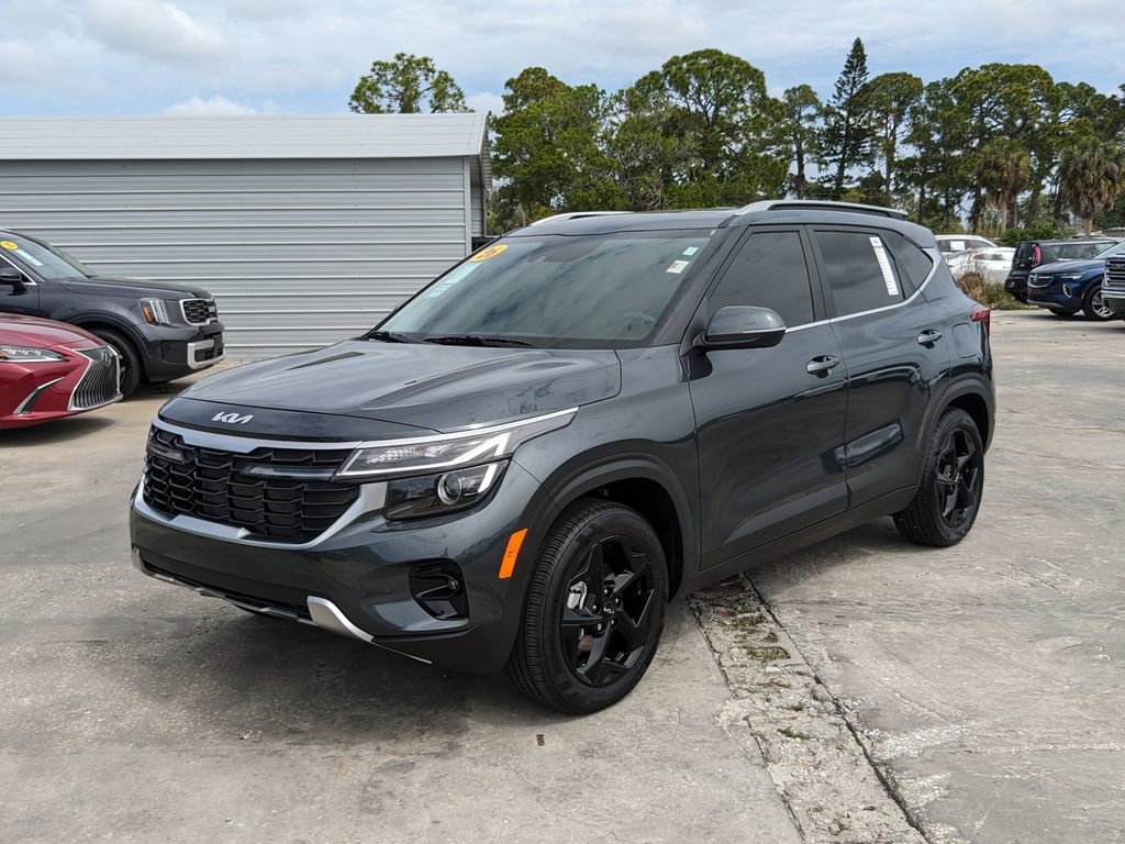 Certified 2026 Kia Seltos EX w/ EX Sunroof Package FWD image 4