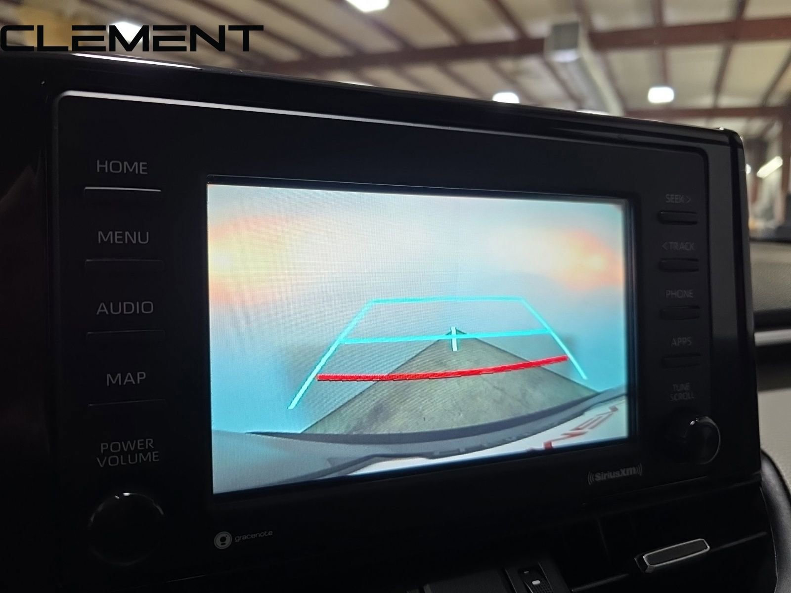 Used 2021 Toyota RAV4 XLE Premium image 23