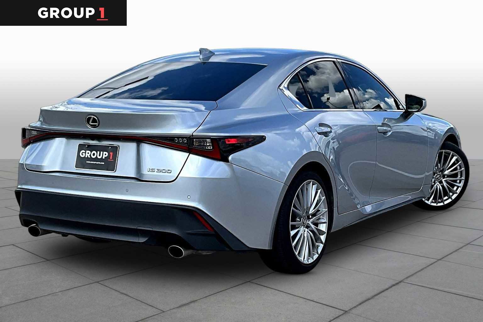 Certified 2022 Lexus IS 300 w/ Premium Package image 11