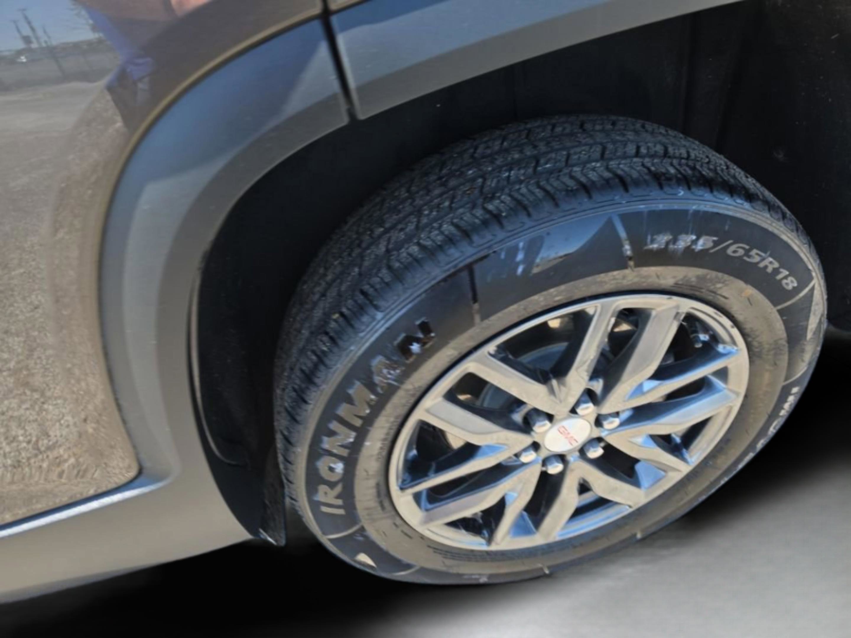 Used 2019 GMC Acadia SLT FWD image 33