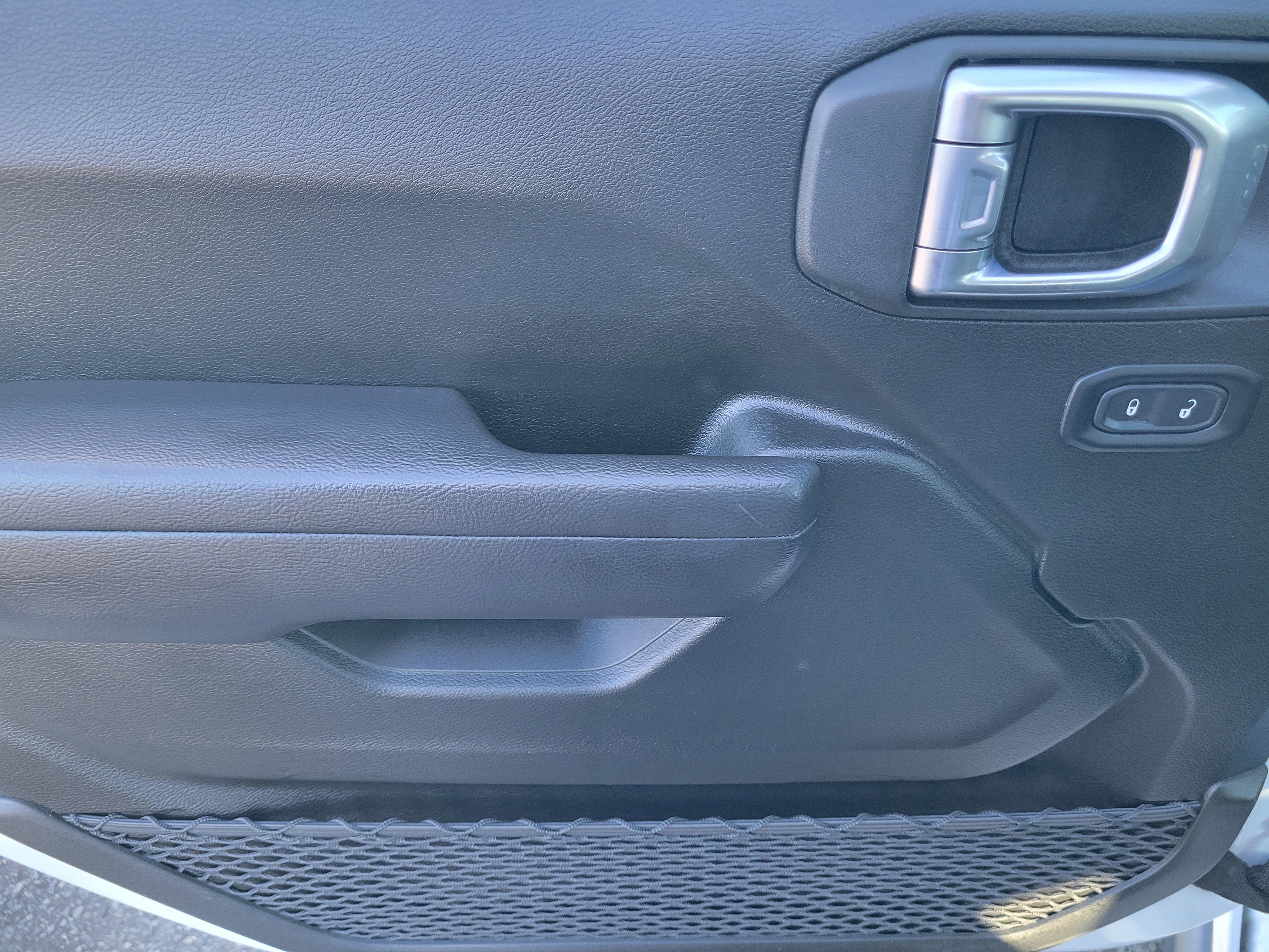 Used 2024 Jeep Gladiator Rubicon w/ Convenience Group image 21