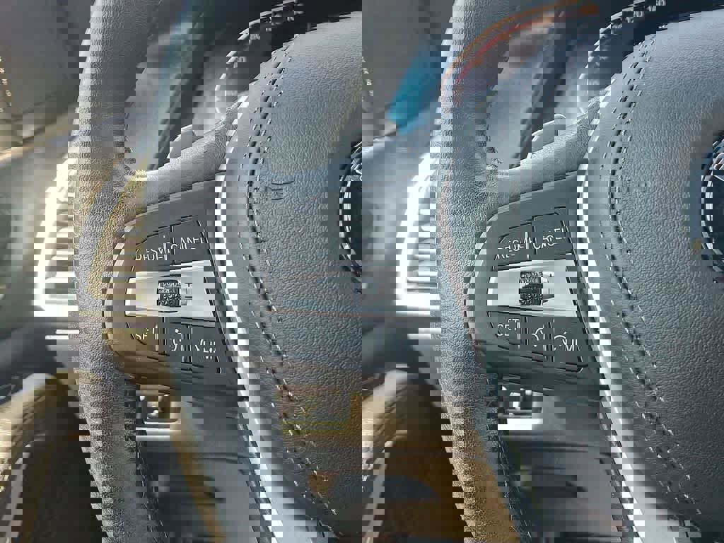 Used 2021 BMW X5 xDrive40i w/ Convenience Package AWD/4WD image 17