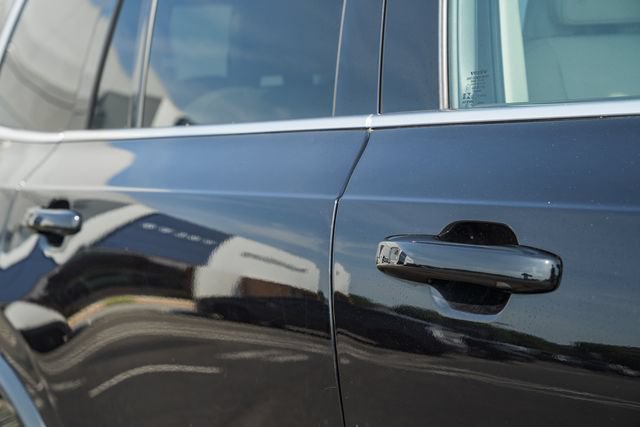 Certified 2023 Volvo XC90 B6 Plus w/ Protection Package Premier AWD/4WD image 17