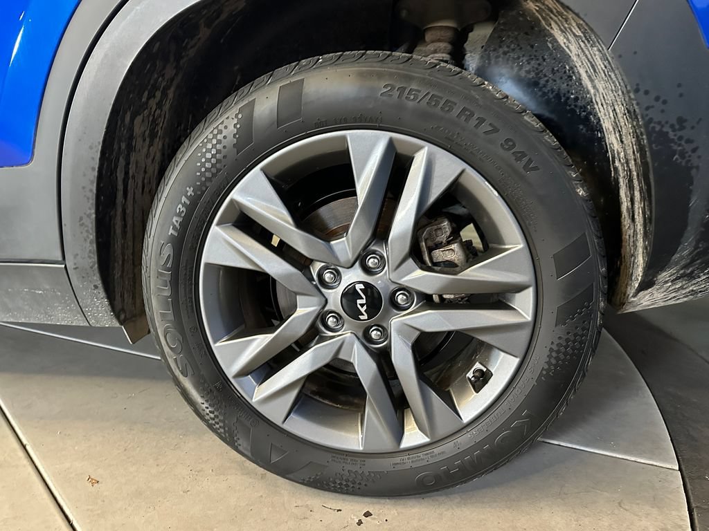Used 2023 Kia Seltos S w/ Navigation Package AWD/4WD image 23
