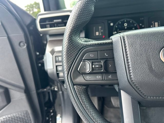 Used 2024 Toyota Tacoma SR5 AWD/4WD image 21