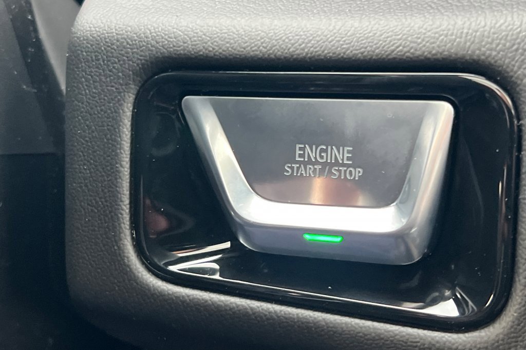 New 2026 GMC Yukon XL Denali w/ Sun & Power Step Package image 21