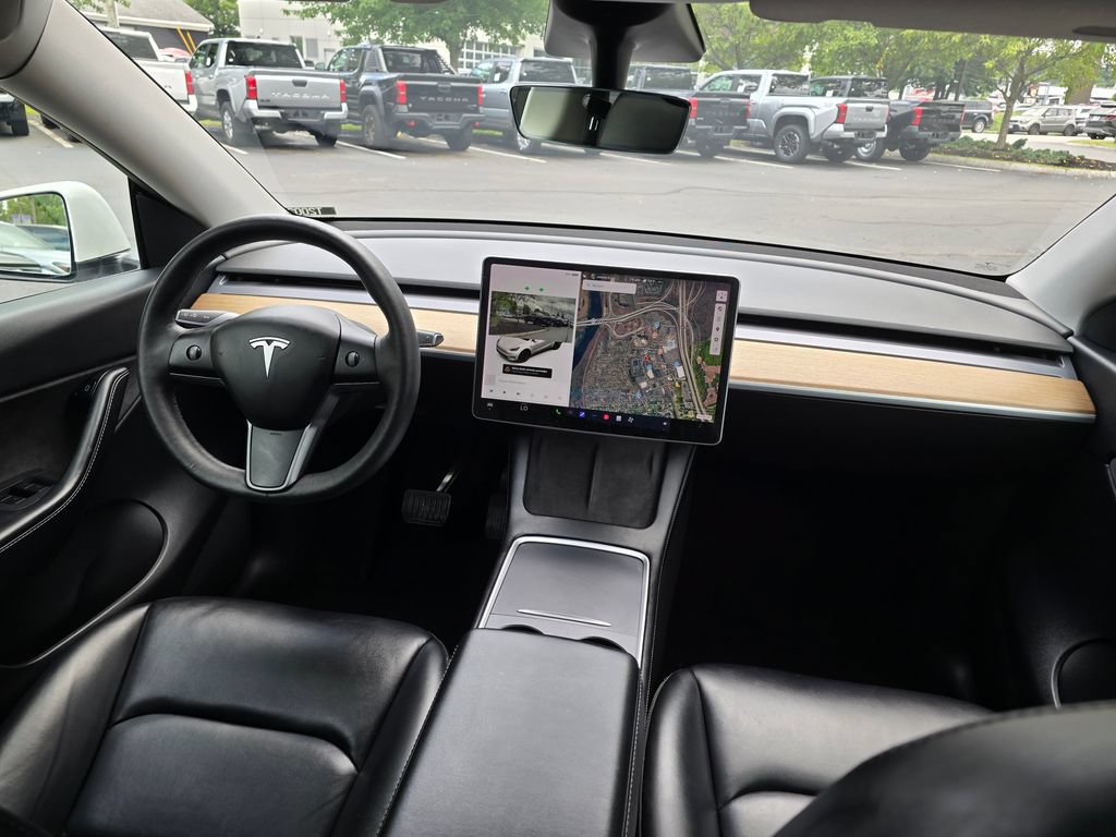 Used 2021 Tesla Model Y Long Range AWD/4WD image 13