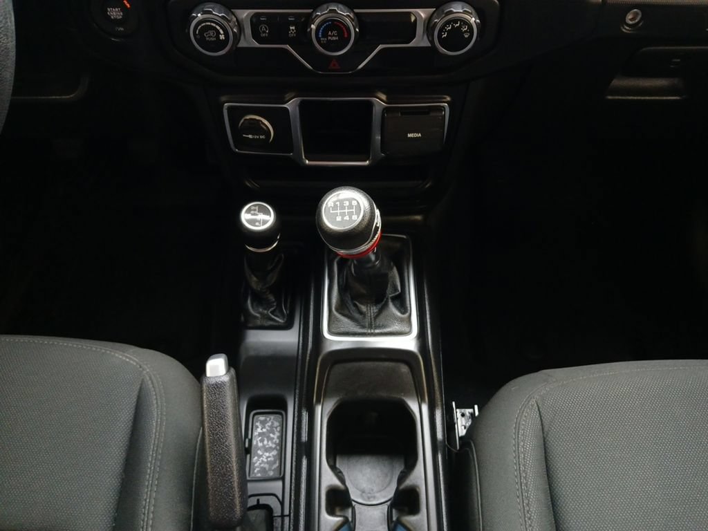 Used 2020 Jeep Wrangler Sport AWD/4WD image 10
