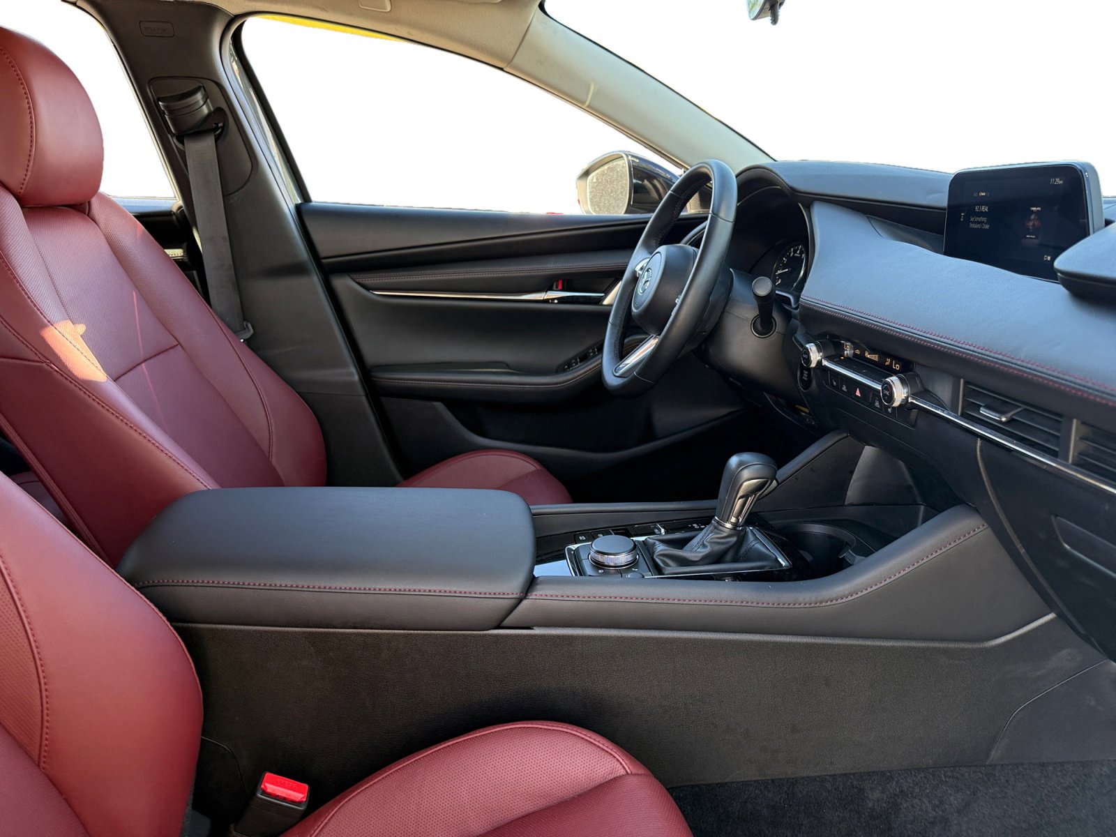 Used 2023 MAZDA MAZDA3 s image 14